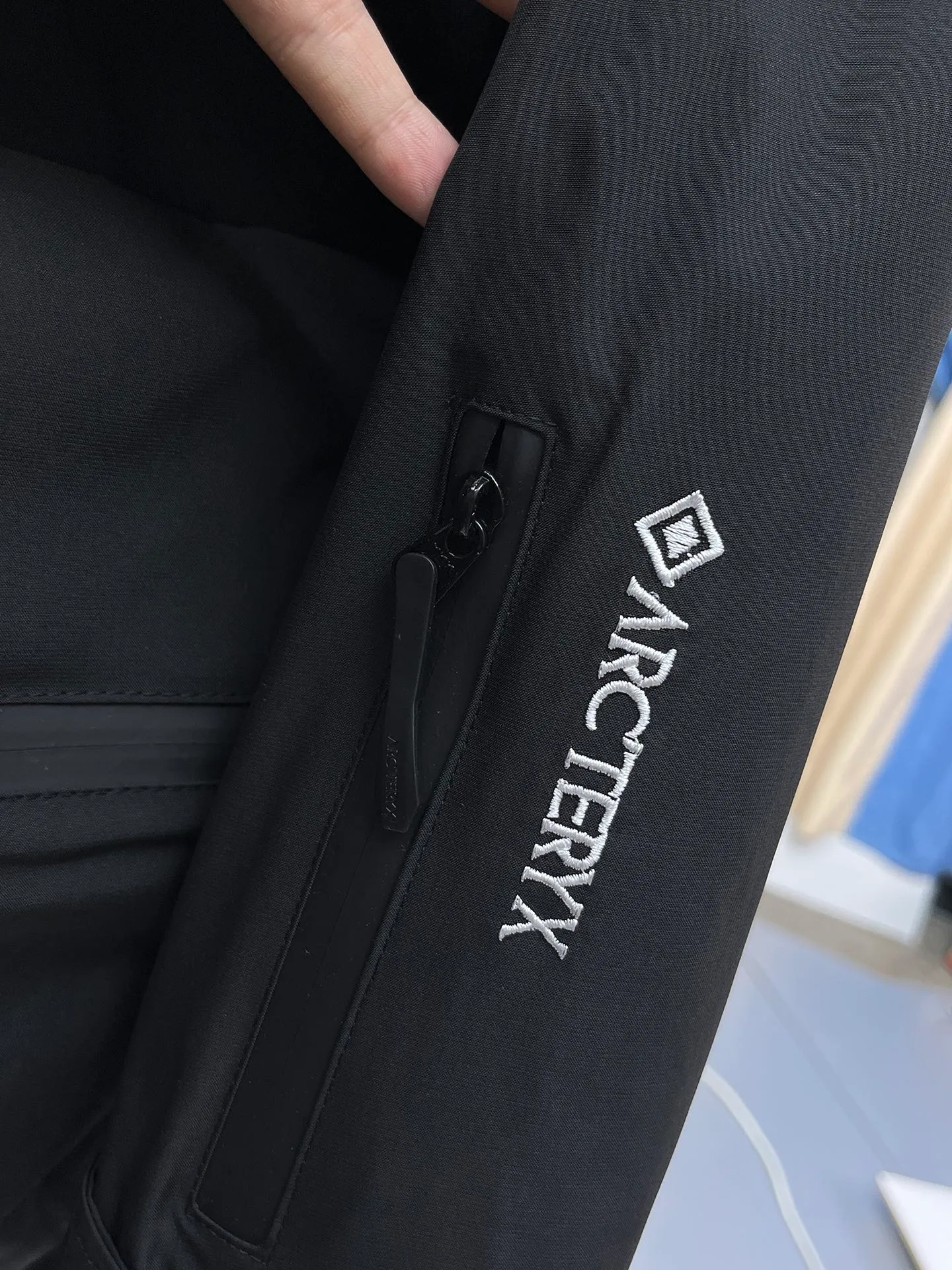 Same Style， ， ！2026 New Arrival ，Original Premium ！ Breathable ， ， ， Quality。 ！ ， ！Sizes：M～3XL